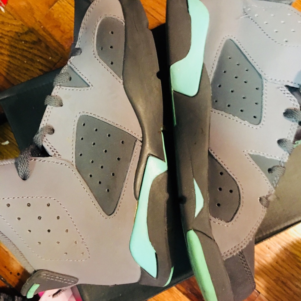 Jordan 6’s - Picture 2 of 4
